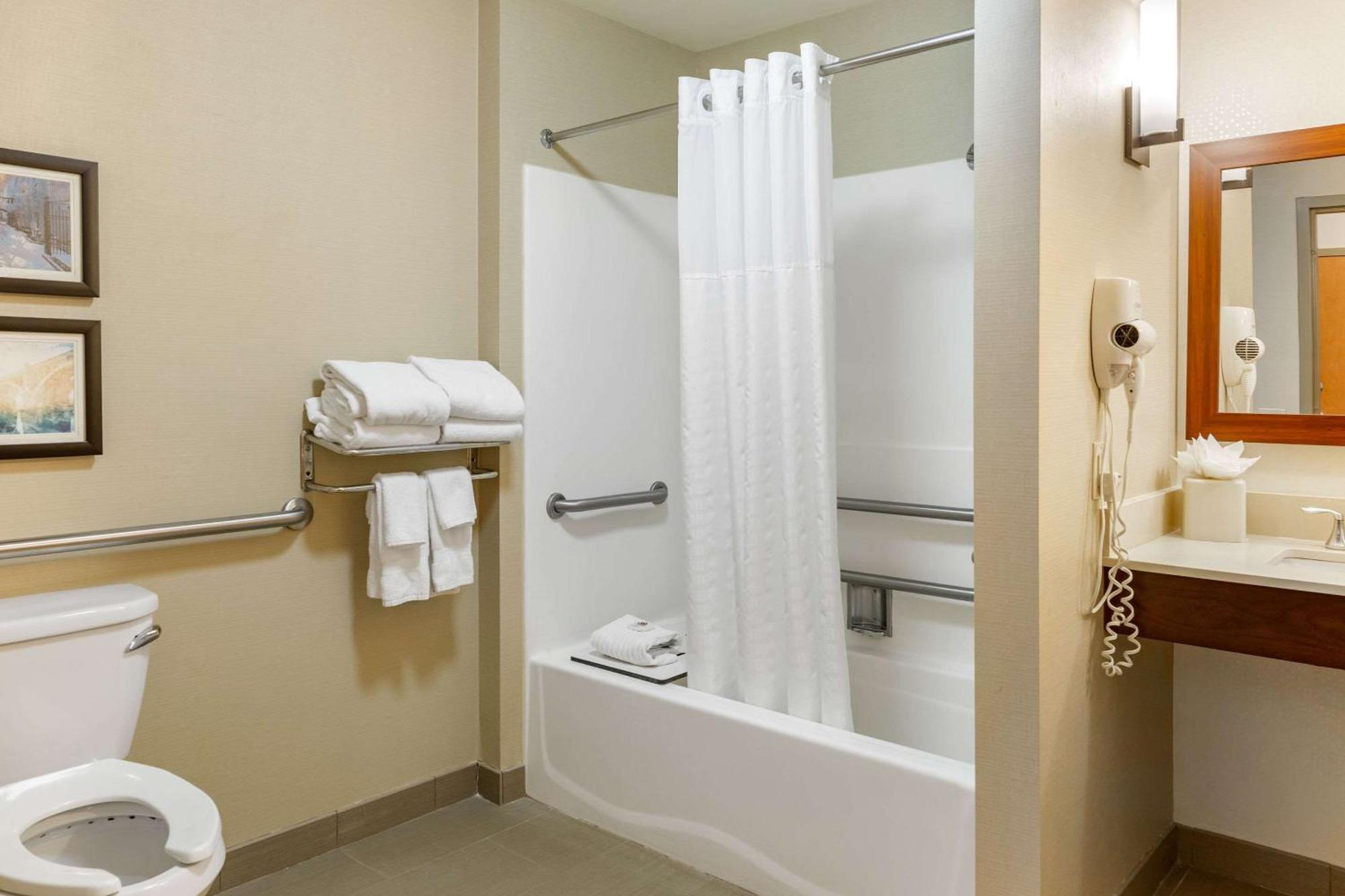 Comfort Suites Lancaster Amish Country Smoketown Kültér fotó